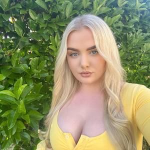 Meet your Posher, Amie